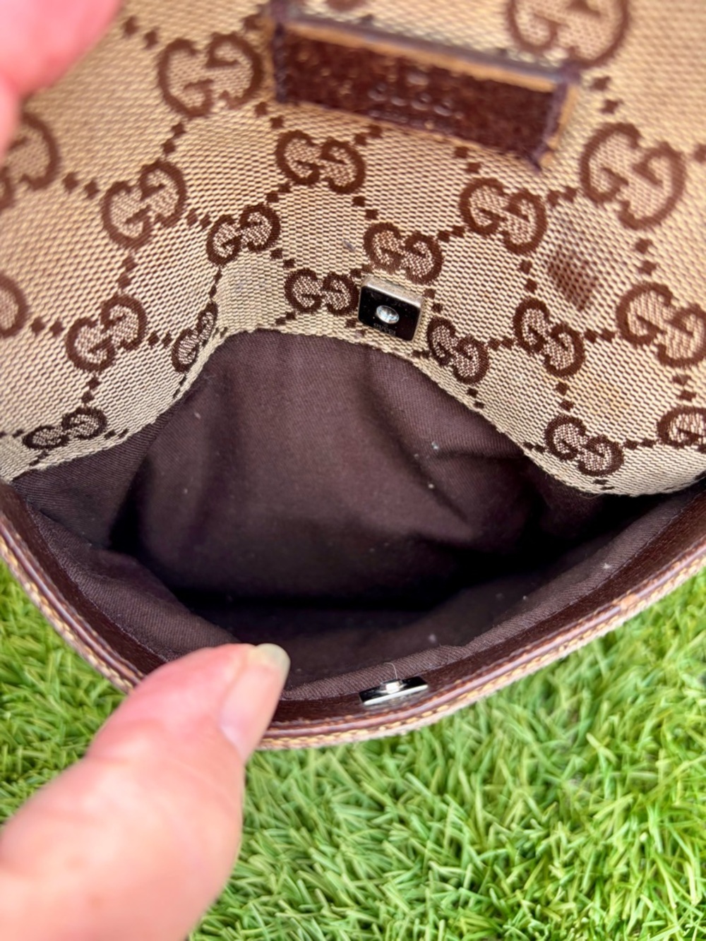 Gucci Monogram GG Crossbody Shoulder Bag Authentic - Picture 12 of 15